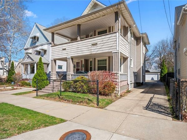 1627 E 118th Street , Cleveland, OH 44106