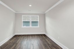 276 Livingston Woods Drive photo 4