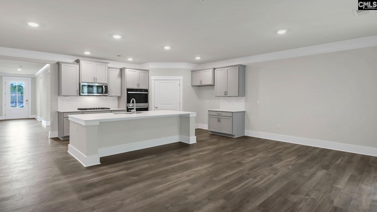 276 Livingston Woods Drive Photo 6