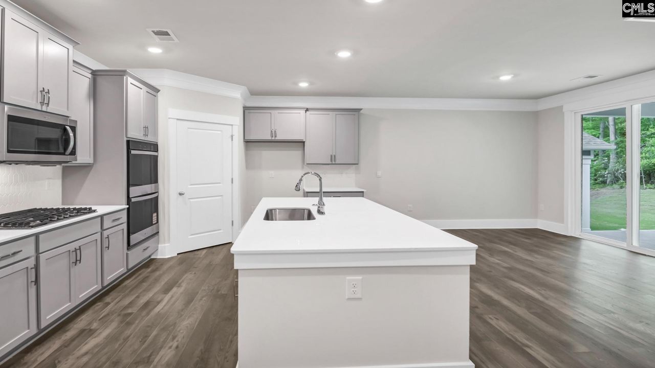 276 Livingston Woods Drive Photo 9