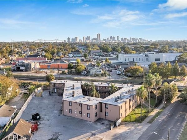 2300 N BROAD Street , New Orleans, LA 70122