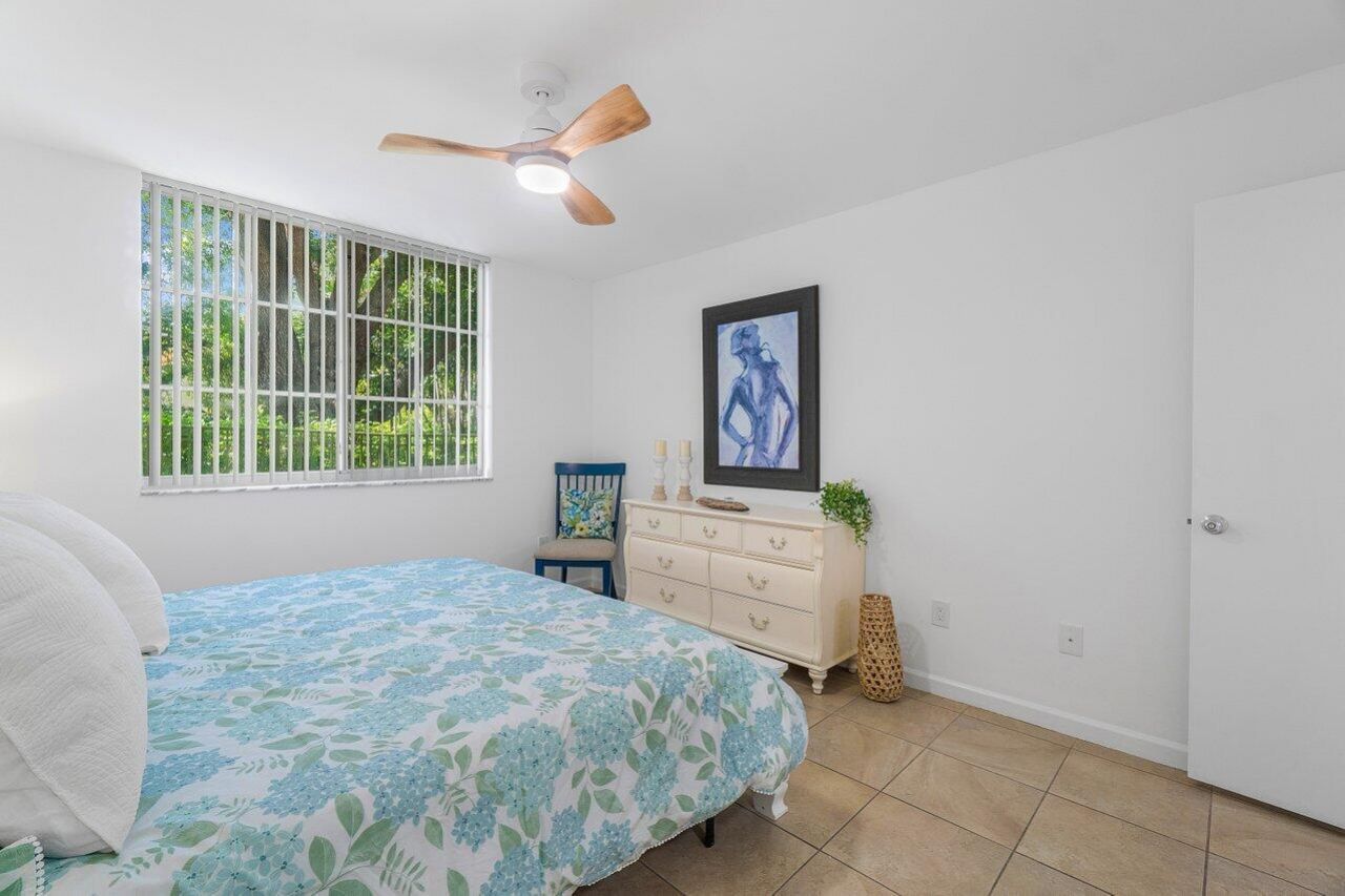 131 Yacht Club Way, Unit 106, Hypoluxo, FL 33462 Photo