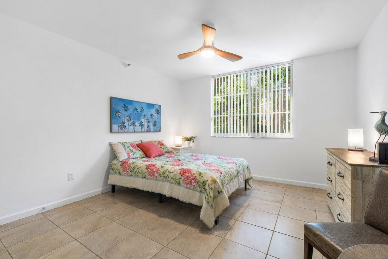 131 Yacht Club Way, Unit 106, Hypoluxo, FL 33462 Photo