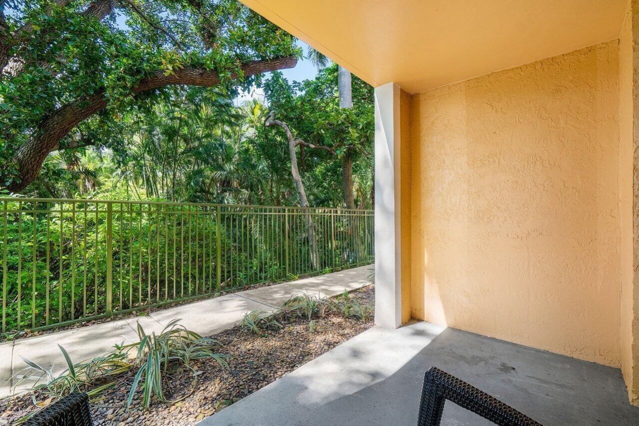 131 Yacht Club Way, Unit 106, Hypoluxo, FL 33462 Photo