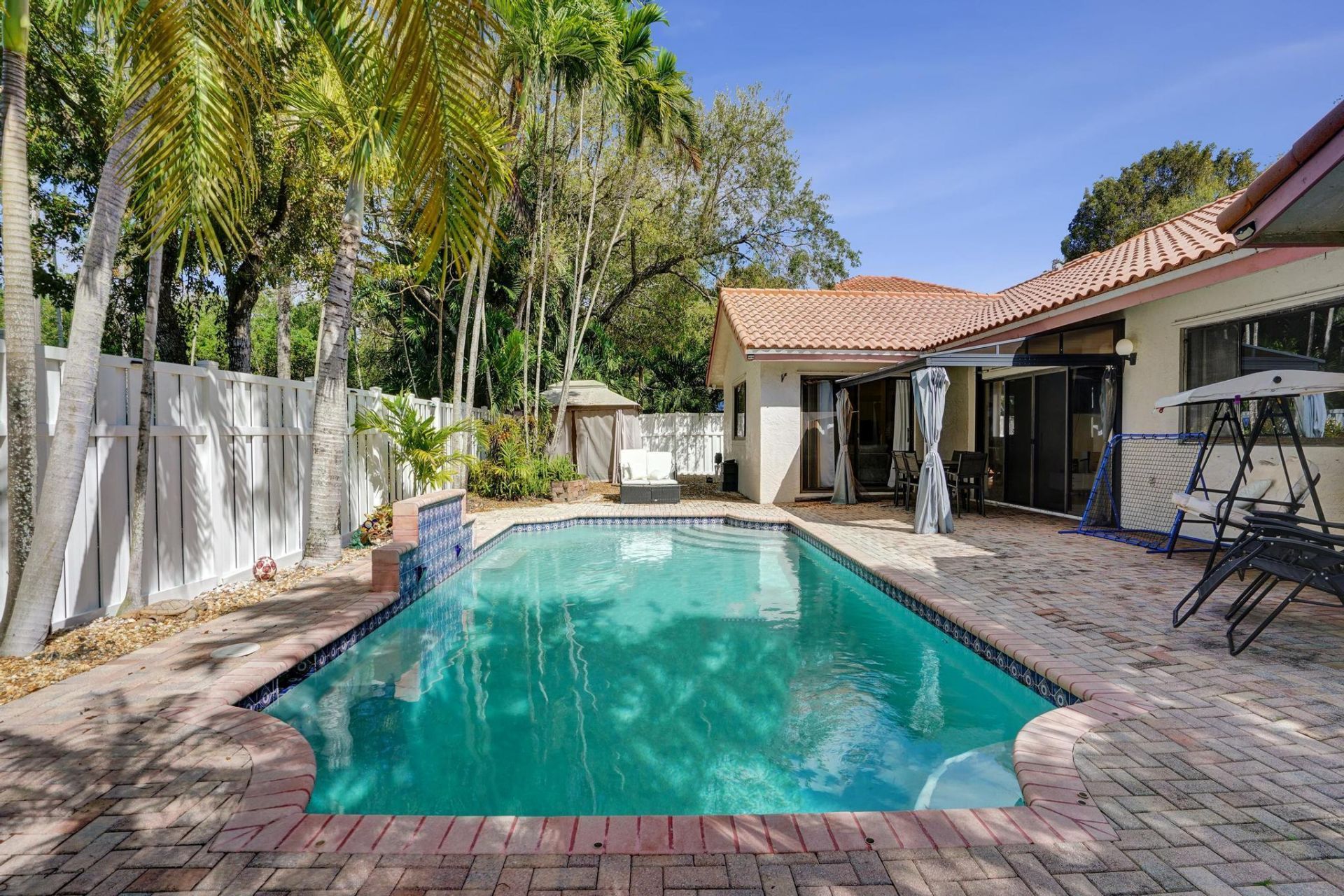 10527 Zurich Street, Cooper City, FL 33026 Photo