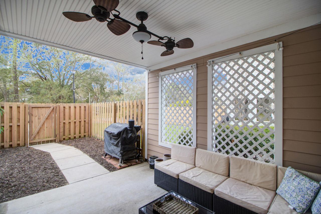 3063 Sugarberry Lane Photo 37