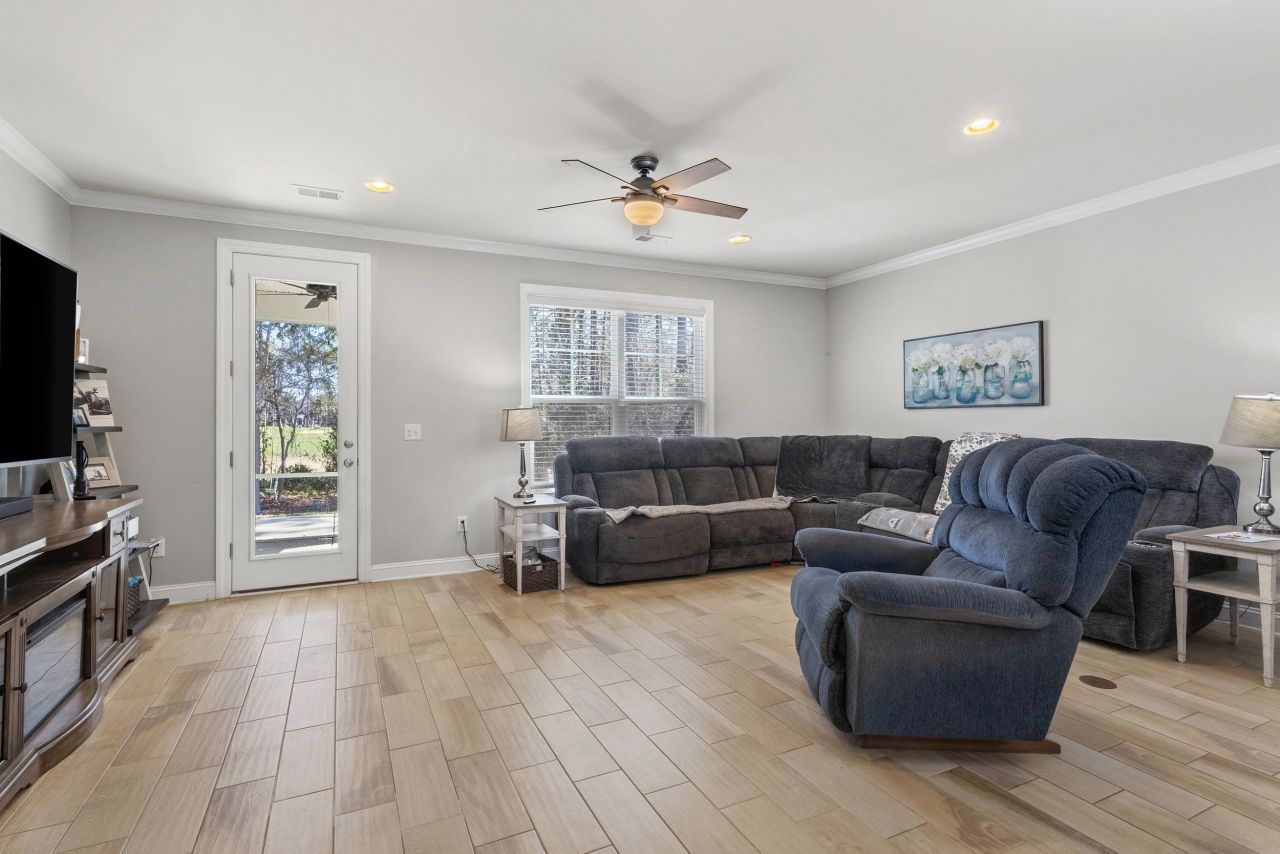 2404 Kings Bay Dr.  Photo 14