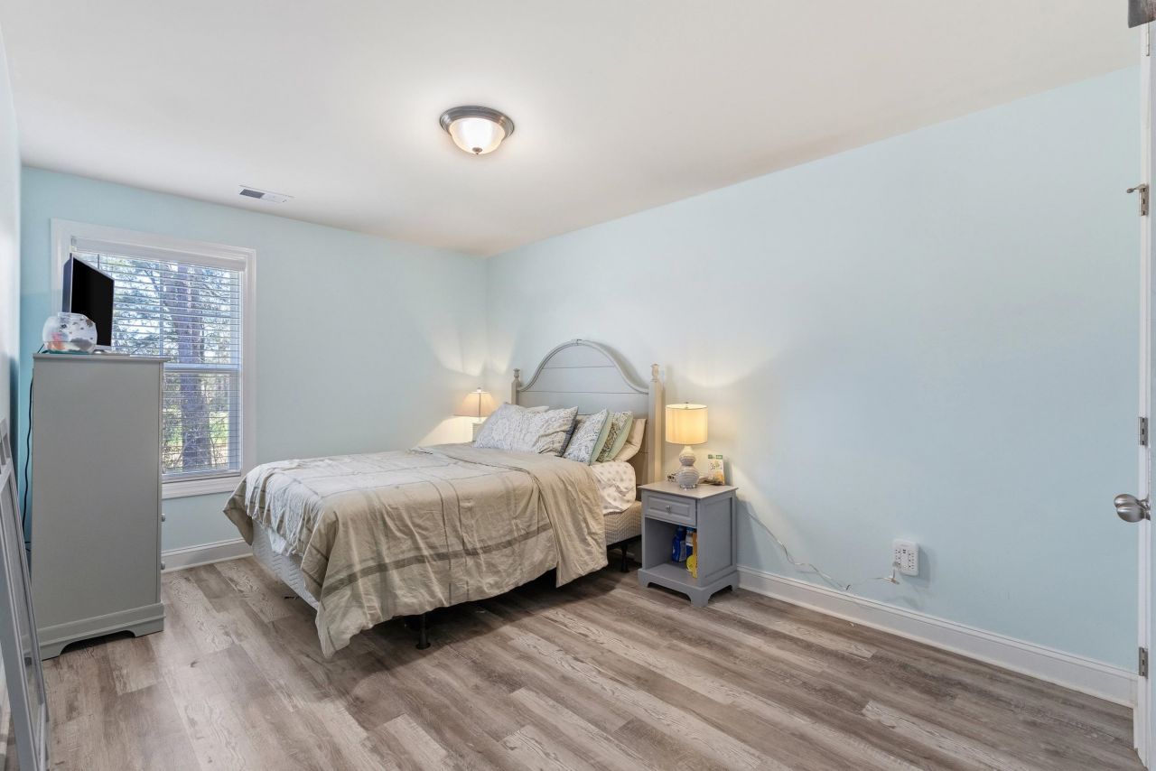 2404 Kings Bay Dr.  Photo 21