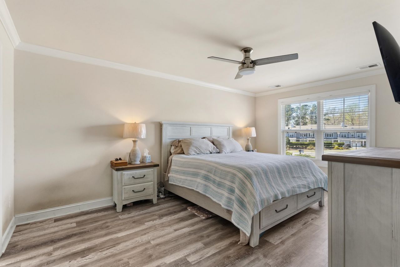 2404 Kings Bay Dr.  Photo 26