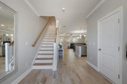 2404 Kings Bay Dr.  photo 4