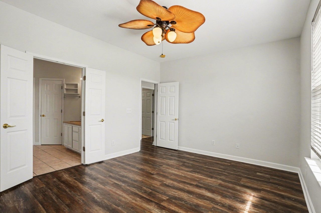 644 Brynfield Dr. Photo 11