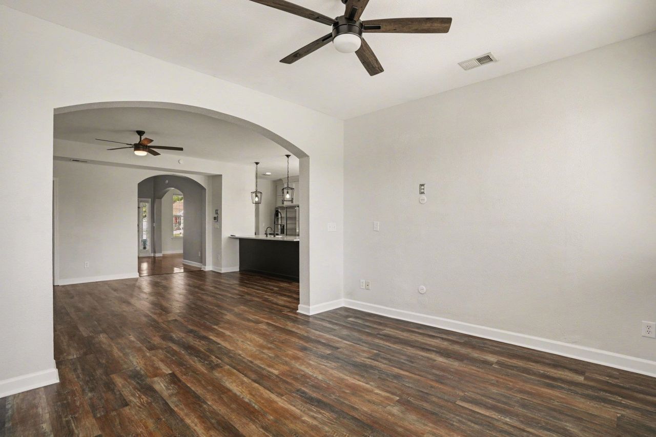 644 Brynfield Dr. Photo 6