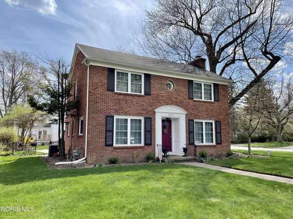 3225 Kenwood Boulevard, Toledo, OH 43606