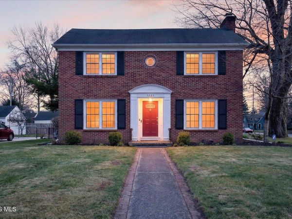 3225 Kenwood Boulevard, Toledo, OH 43606