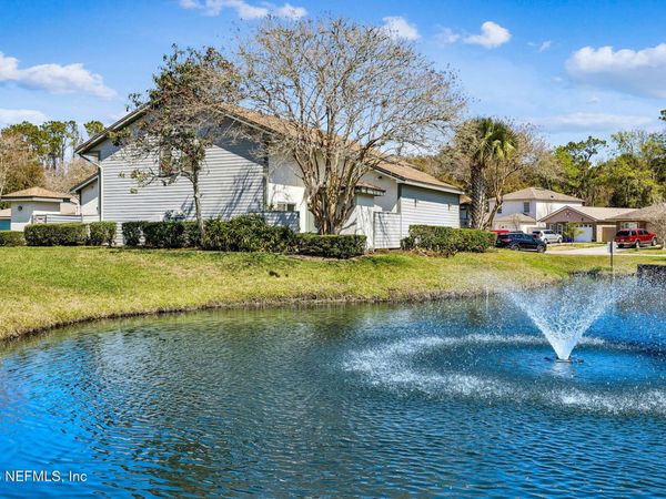 2102 CHALLENGER Court E, Unit 2102, Atlantic Beach, FL 32233