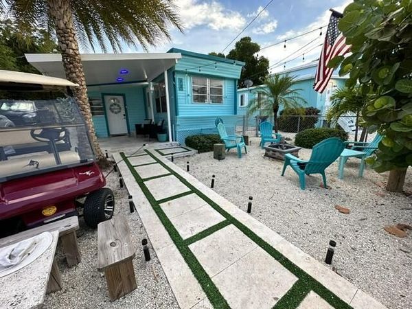 72 Avenue C, KEY LARGO, FL 33037