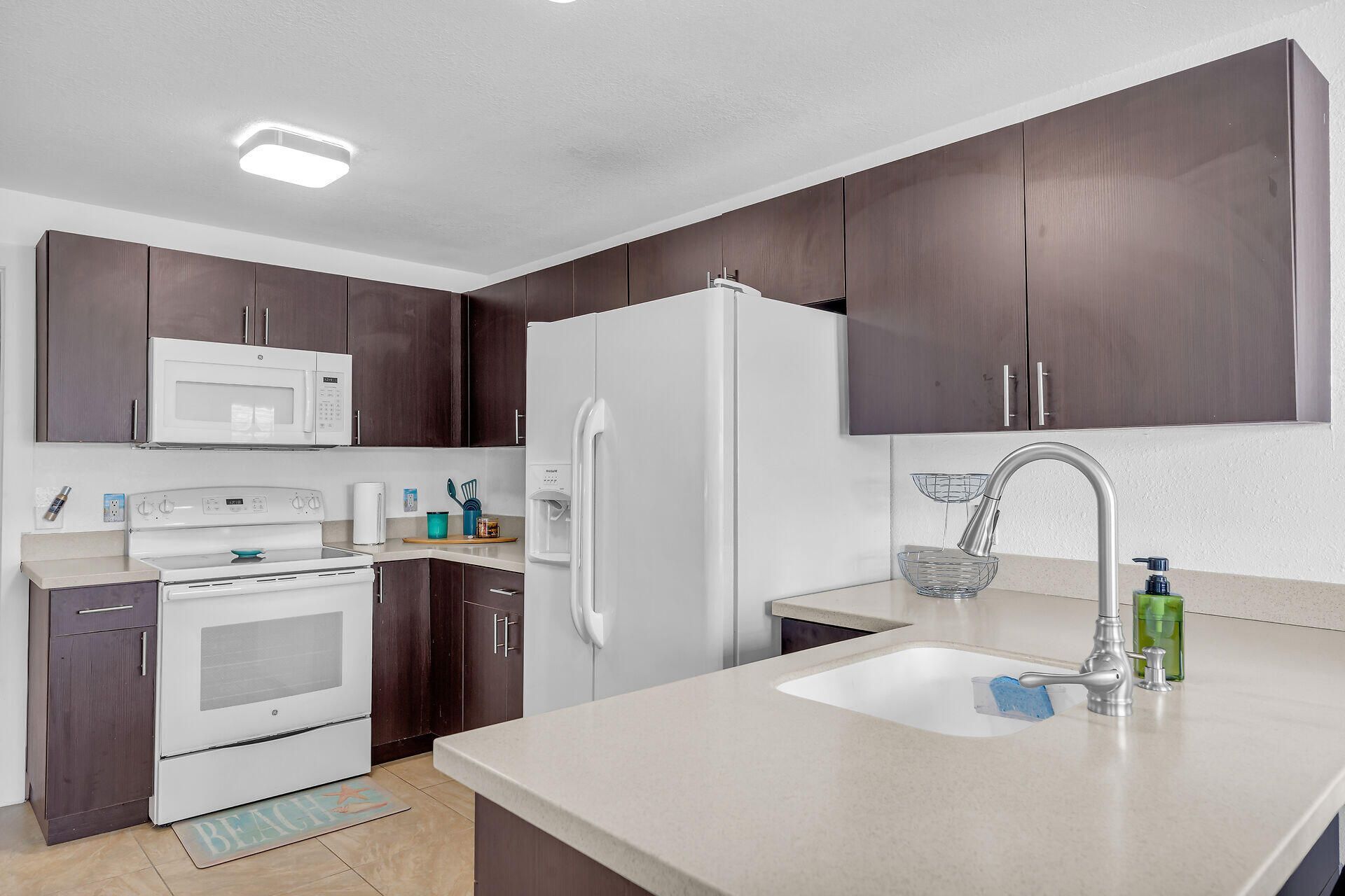 72 Avenue C, Key Largo, FL 33037 Photo