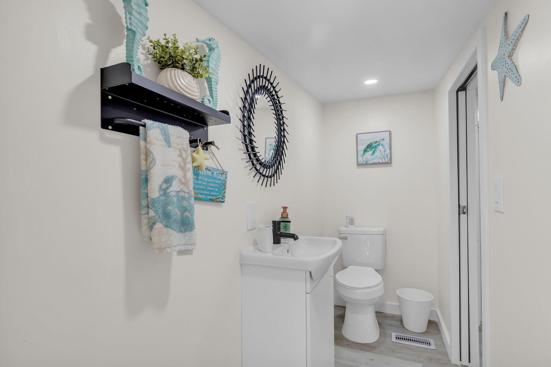 72 Avenue C, Key Largo, FL 33037 Photo