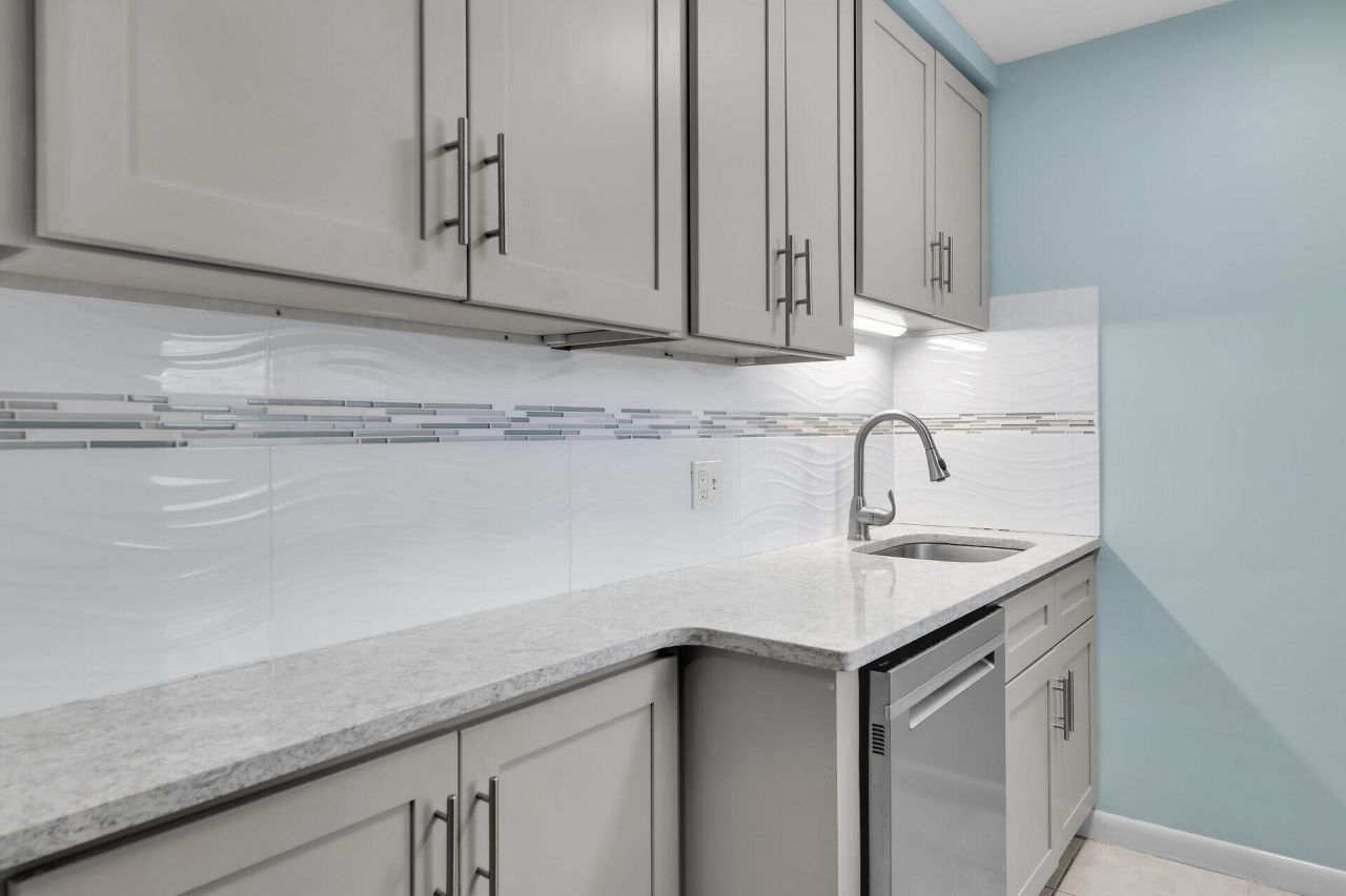 5301 Ocean Terrace, Unit APT 2, Marathon, FL 33050 Photo