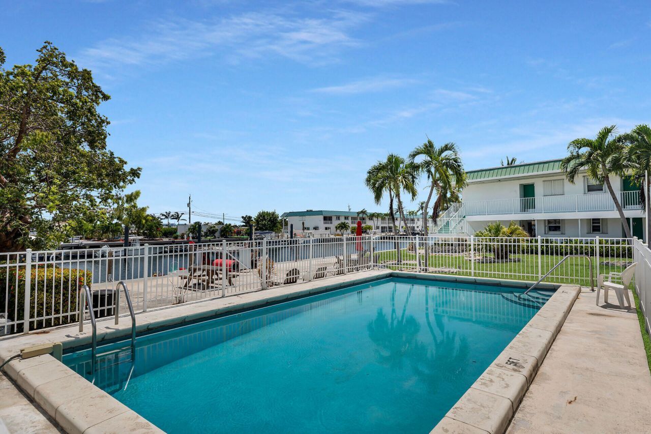 5301 Ocean Terrace, Unit APT 2, Marathon, FL 33050 Photo