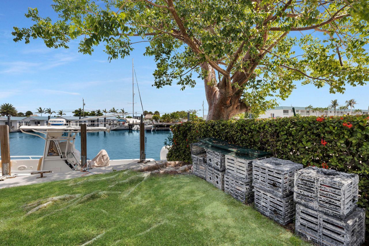 5301 Ocean Terrace, Unit APT 2, Marathon, FL 33050 Photo