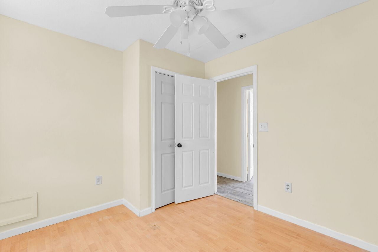 477 W 105th Street Ocean, Marathon, FL 33050 Photo