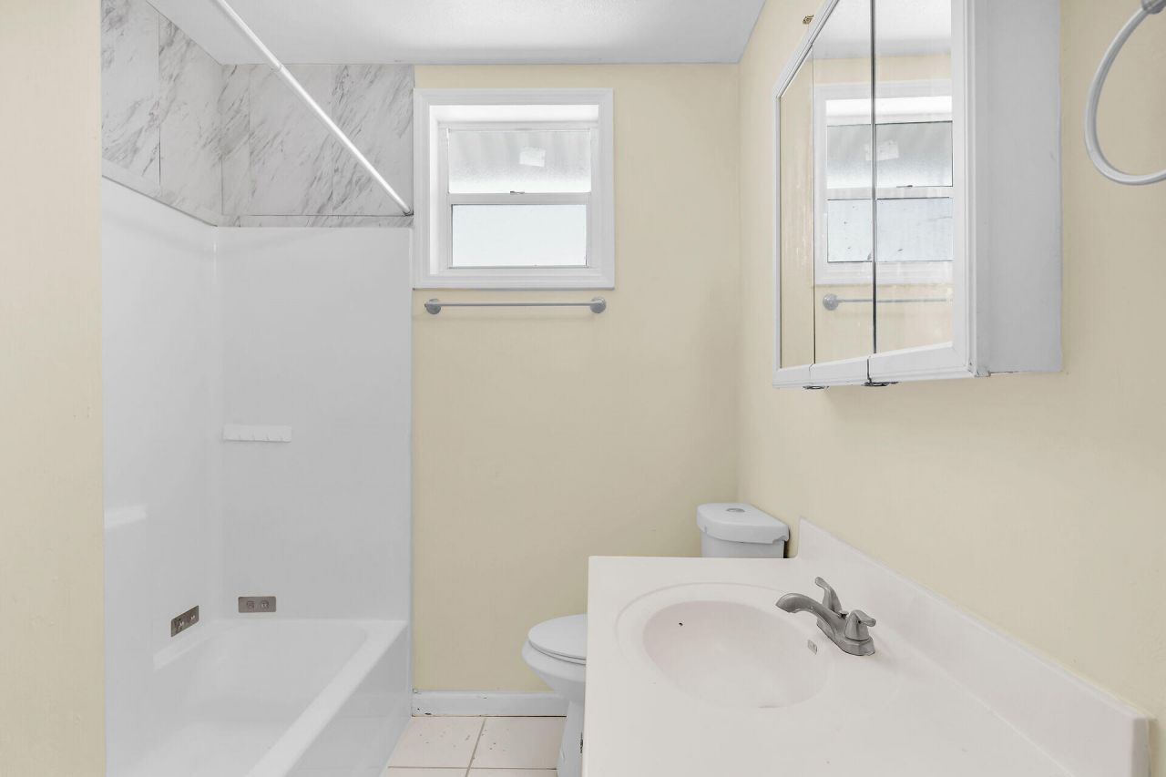 477 W 105th Street Ocean, Marathon, FL 33050 Photo