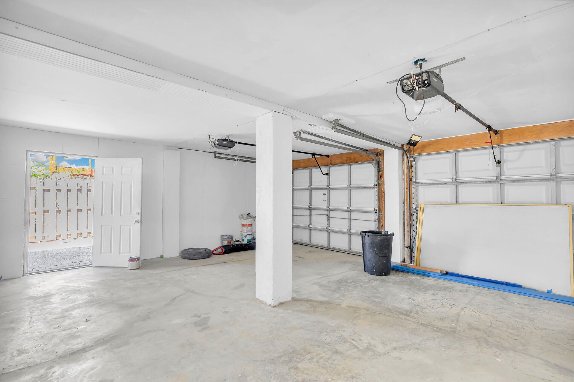 477 W 105th Street Ocean, Marathon, FL 33050 Photo