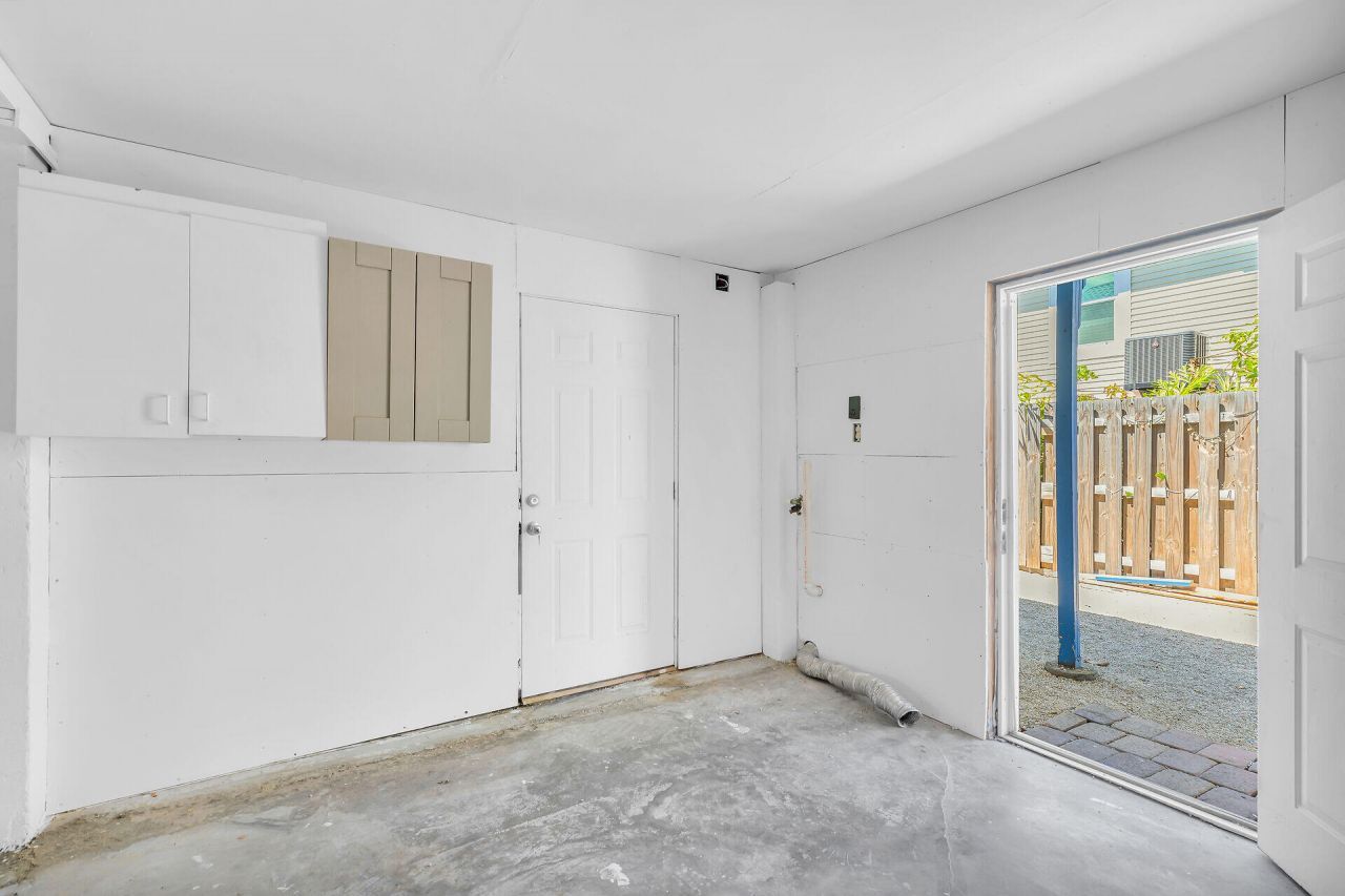 477 W 105th Street Ocean, Marathon, FL 33050 Photo