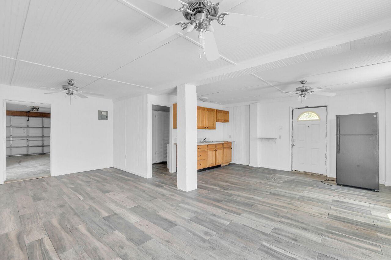 477 W 105th Street Ocean, Marathon, FL 33050 Photo