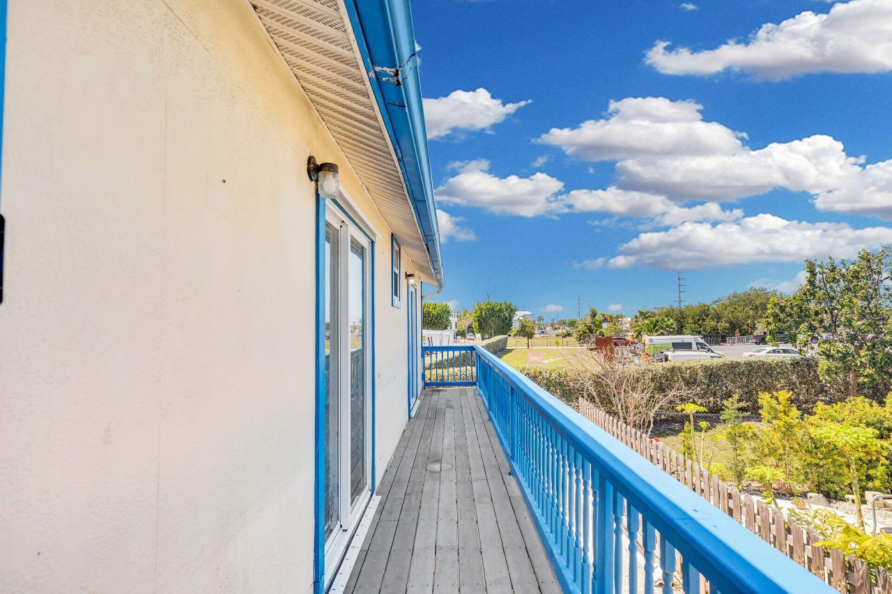 477 W 105th Street Ocean, Marathon, FL 33050 Photo