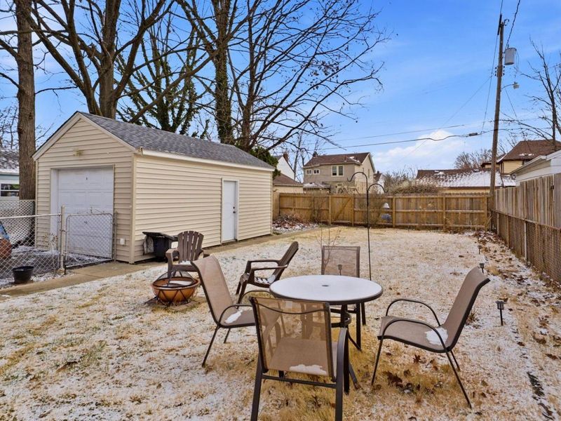 620 Salisbury Road, Columbus, OH 43204 Photo 35