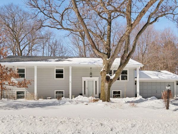 4220 Winchester Court, Minnetonka, MN 55345