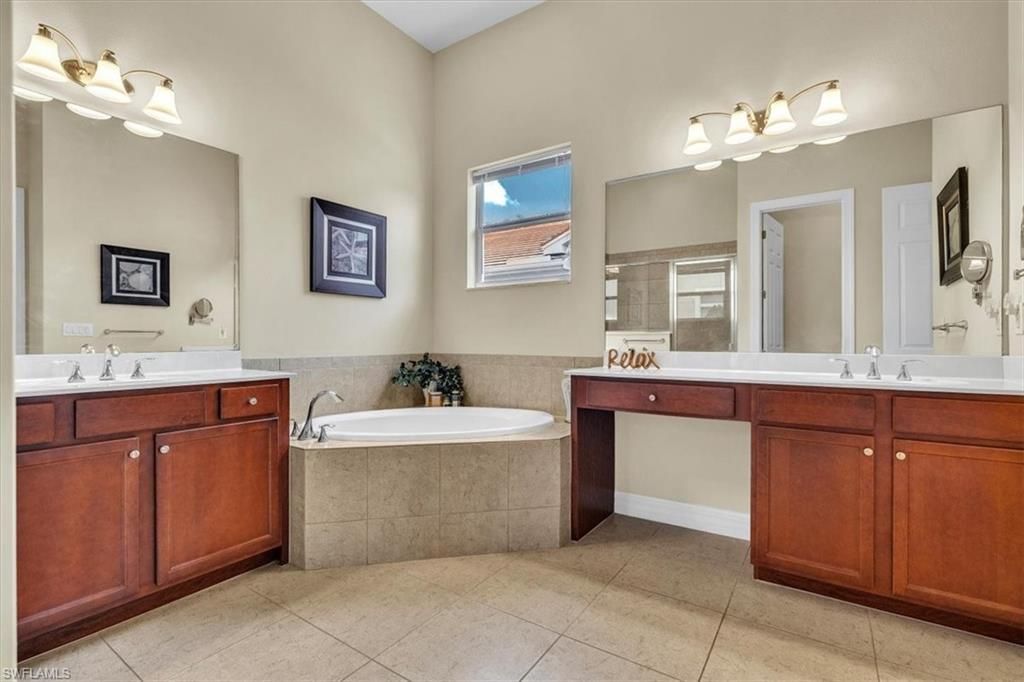 12617 Fairway Cove Ct, Fort Myers, FL 33905 Photo