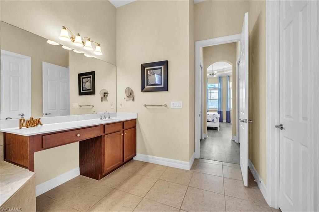 12617 Fairway Cove Ct, Fort Myers, FL 33905 Photo