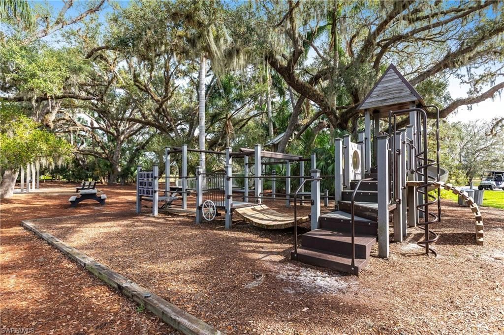 12617 Fairway Cove Ct, Fort Myers, FL 33905 Photo