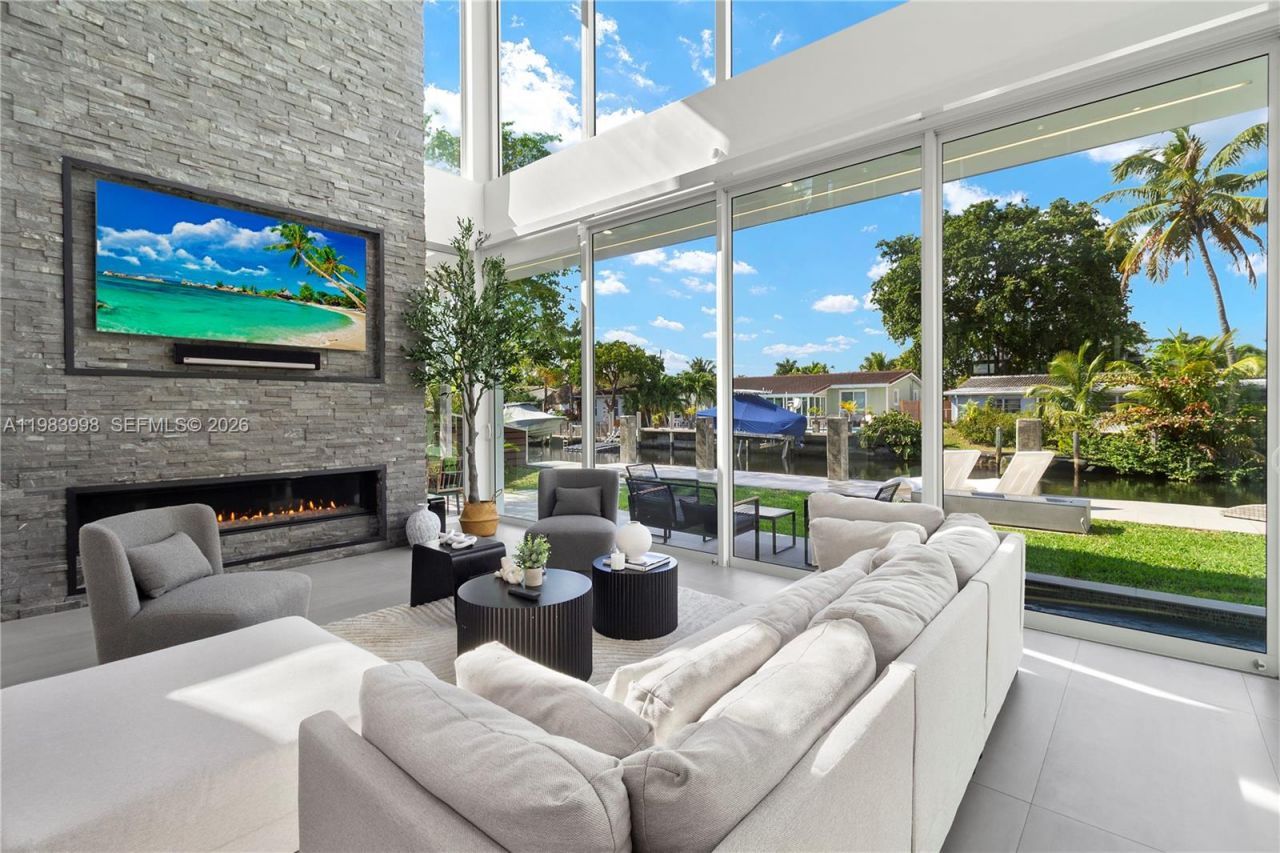 2217 NE 17th Ter, Wilton Manors, FL 33305 Photo