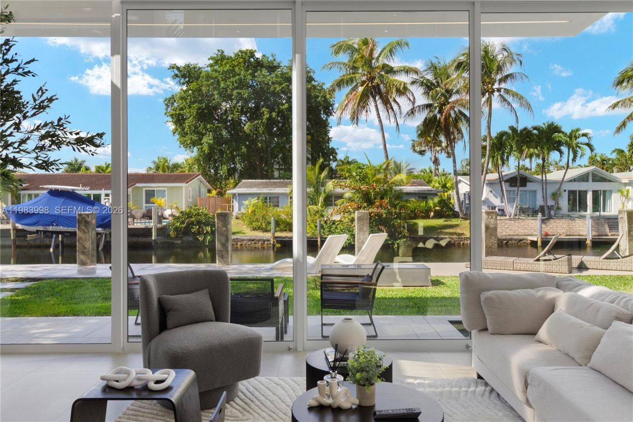 2217 NE 17th Ter, Wilton Manors, FL 33305 Photo