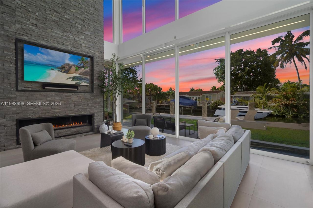 2217 NE 17th Ter , Wilton Manors, FL 33305 Photo