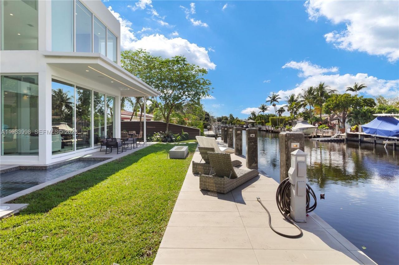 2217 NE 17th Ter , Wilton Manors, FL 33305 Photo