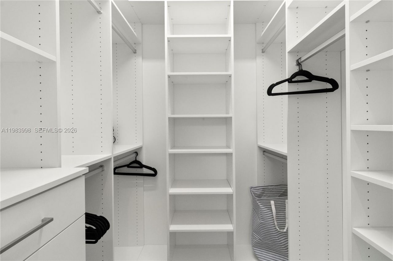 2217 NE 17th Ter, Wilton Manors, FL 33305 Photo