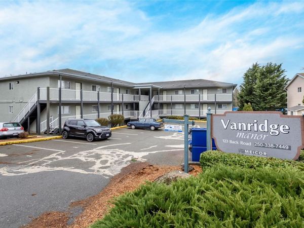 123 Back Rd , Unit 202, Courtenay, BC V9N 3W5