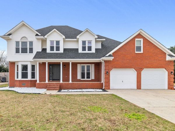 2104 Lisa Ave, Muscle Shoals, AL