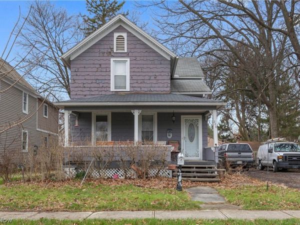 208 Glenwood Street, Elyria, OH 44035