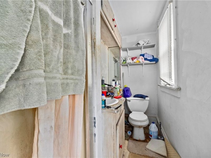 208 Glenwood Street, Elyria, OH 44035 Photo 18