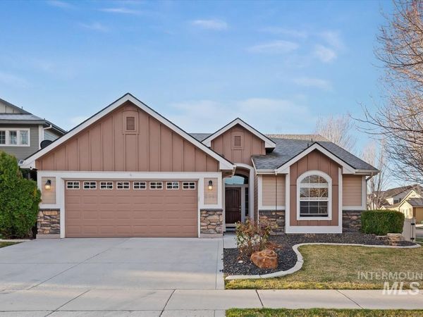 2981 E Deerhill Dr, Meridian, ID 83642