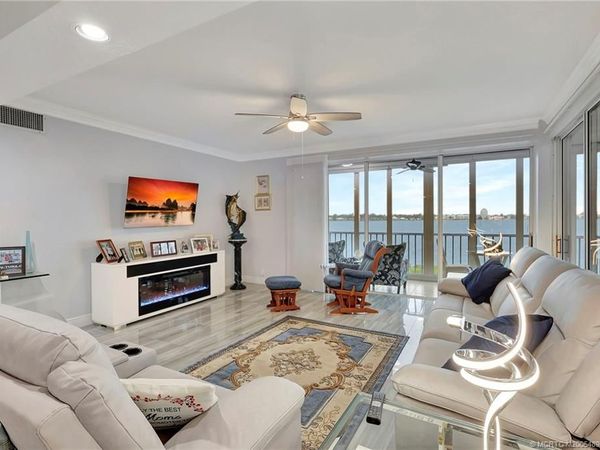 1140 SW Chapman Way, Unit 401, Palm City, FL 34990