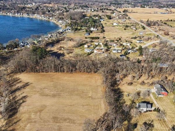 8696 9 Mile Road NE, Rockford, MI 49341