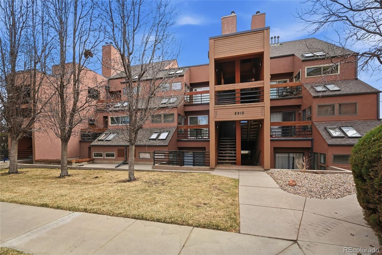 8910 Fox Drive, Unit 15, Thornton, CO 80260 Main Photo