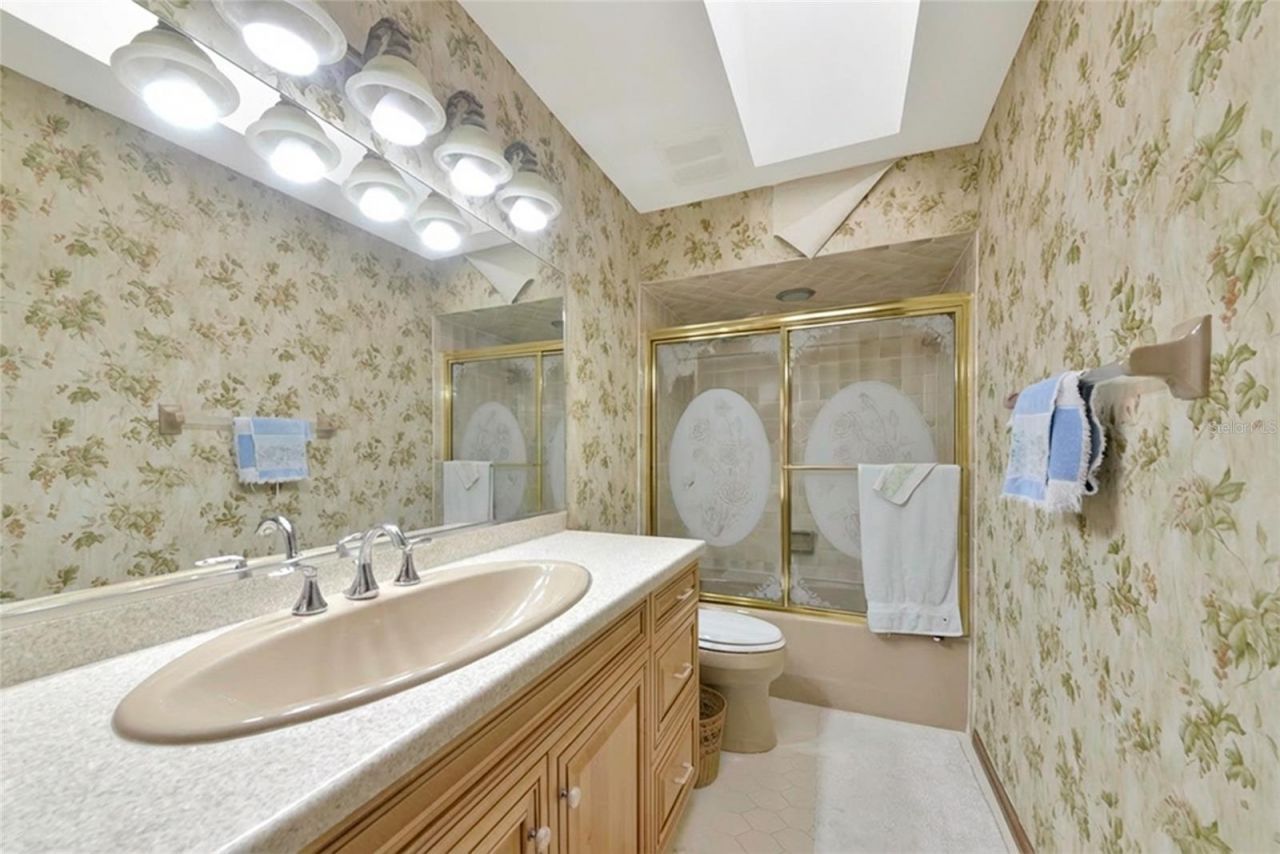 1316 Riverview Circle, Bradenton, FL 34209 Photo